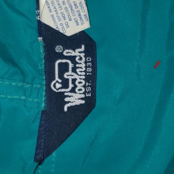 Woolrich mens vintage nylon pullover hoodie - Picture 6 of 7